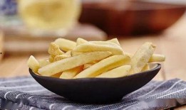 关于娱乐圈吃瓜的素材,揭秘明星幕后吃瓜大揭秘